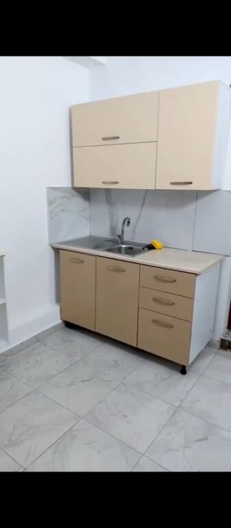 APARTAMENT 1+1. 30000 LEKE.QYETET STUDENTI
