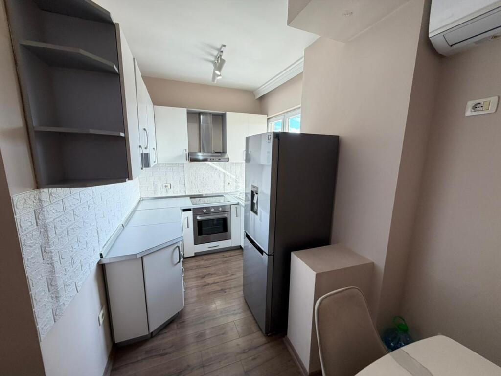 🏡 Appartamento 2+1+2 in Affitto 📍 Yzberisht, Via 3 Deshmoret, Tirana