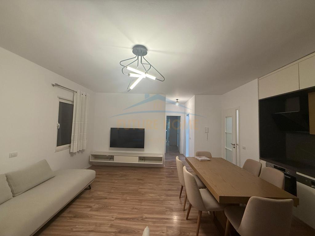 Shitet, Apartament 3+1+2 , Linzë, Tiranë