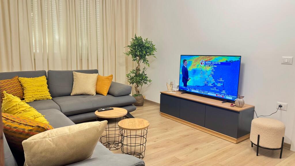 APARTAMENT 2+1 PER QERA TEK RRUGA E DURRESIT