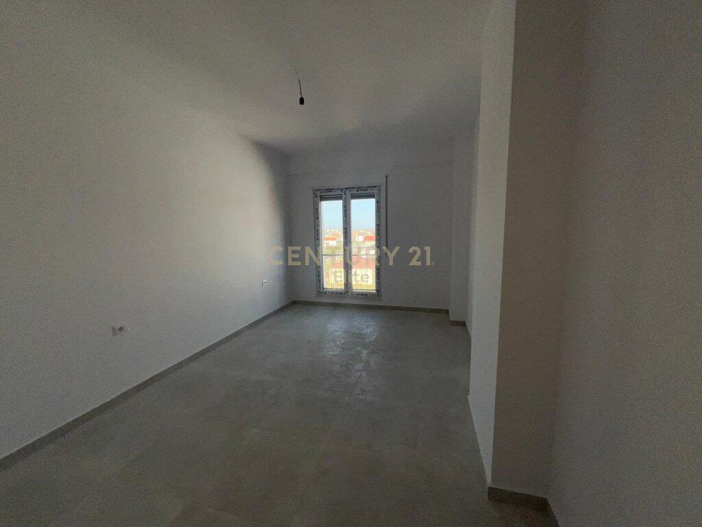 Apartment 2+1+2 for sale 🏡 – Kamëz, Tirana