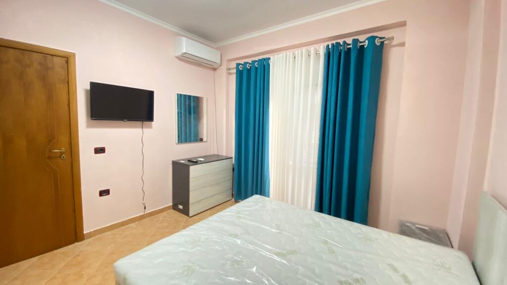 Jepet Apartament Me Qera , Ne Vlore