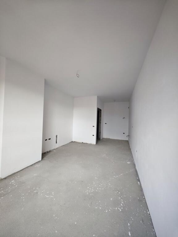 Apartament 1+1 per shitje ne Paskuqan