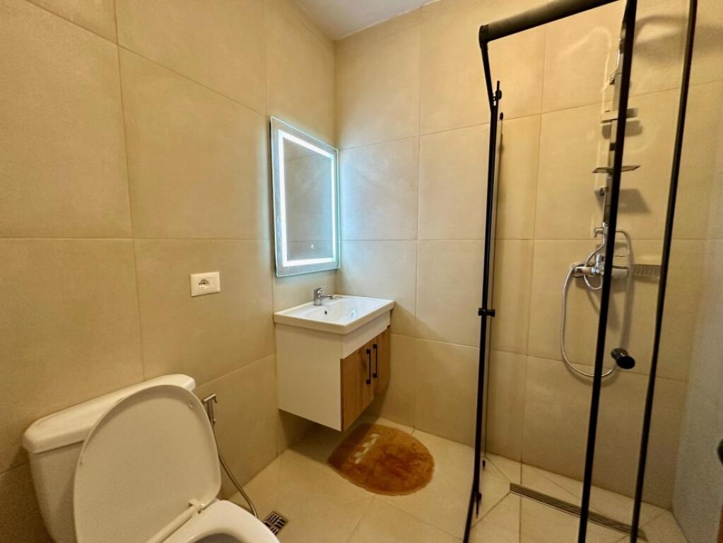 Jepet me qera apartament 1+1, 📍 Myslym Shyri rruge kryesore , Kati 3 Cmimi 550