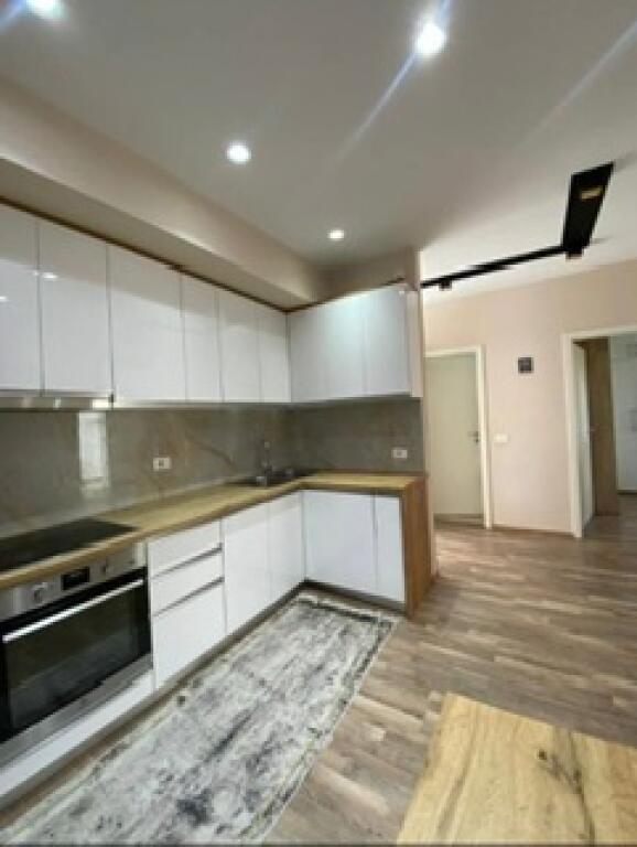 Apartmenti super I mobiluar 2+1 ne Ali Dem