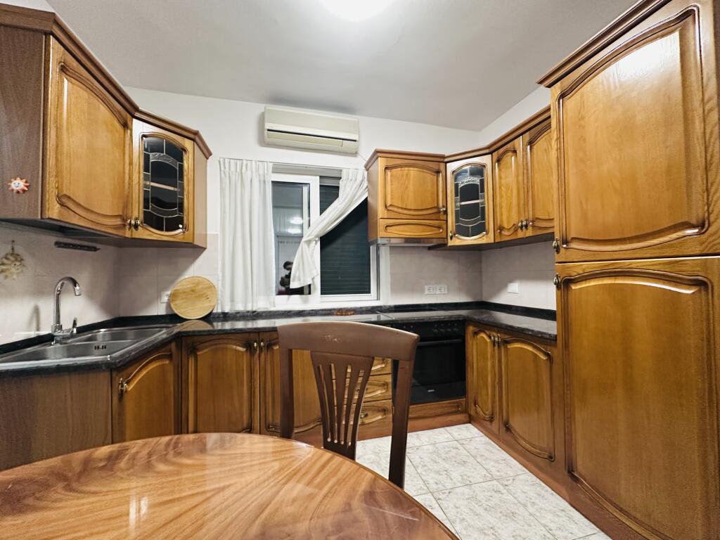 Jepet Me Qera Apartament 2+1+2 Tualete +1 Ballkon