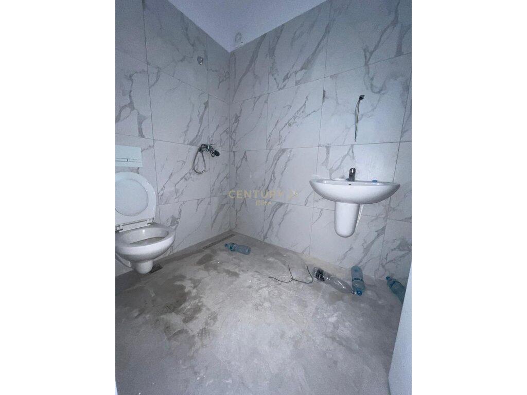 Apartment 2+1+2 for sale 🏡 – Kamëz, Tirana
