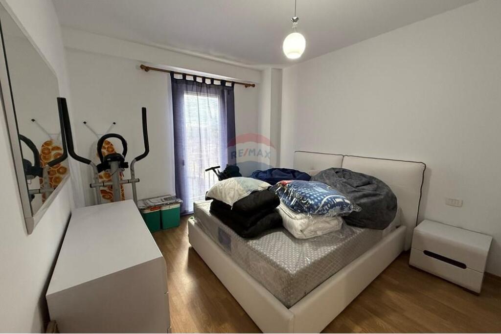 Shitet apartament 1+1 tek Kompleksi AnnA
