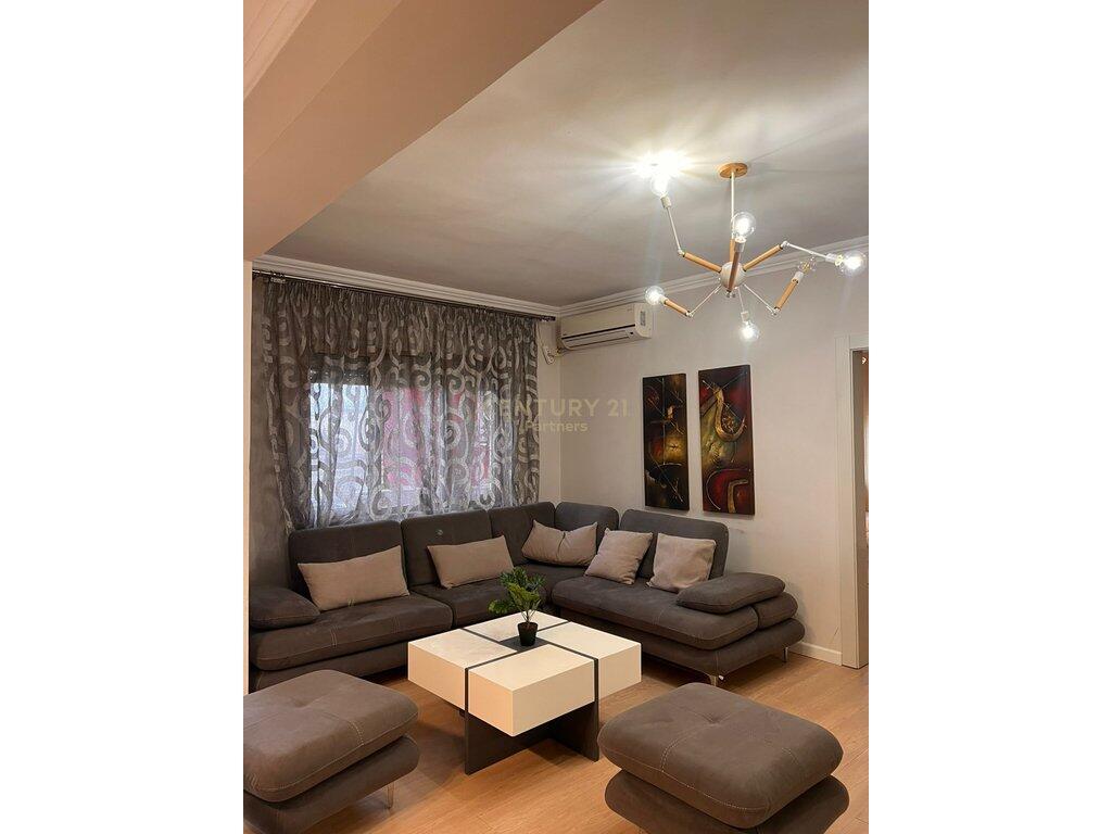 Apartment 3+1+2 for Rent in the Center, near the Square🏙️ – Tirana