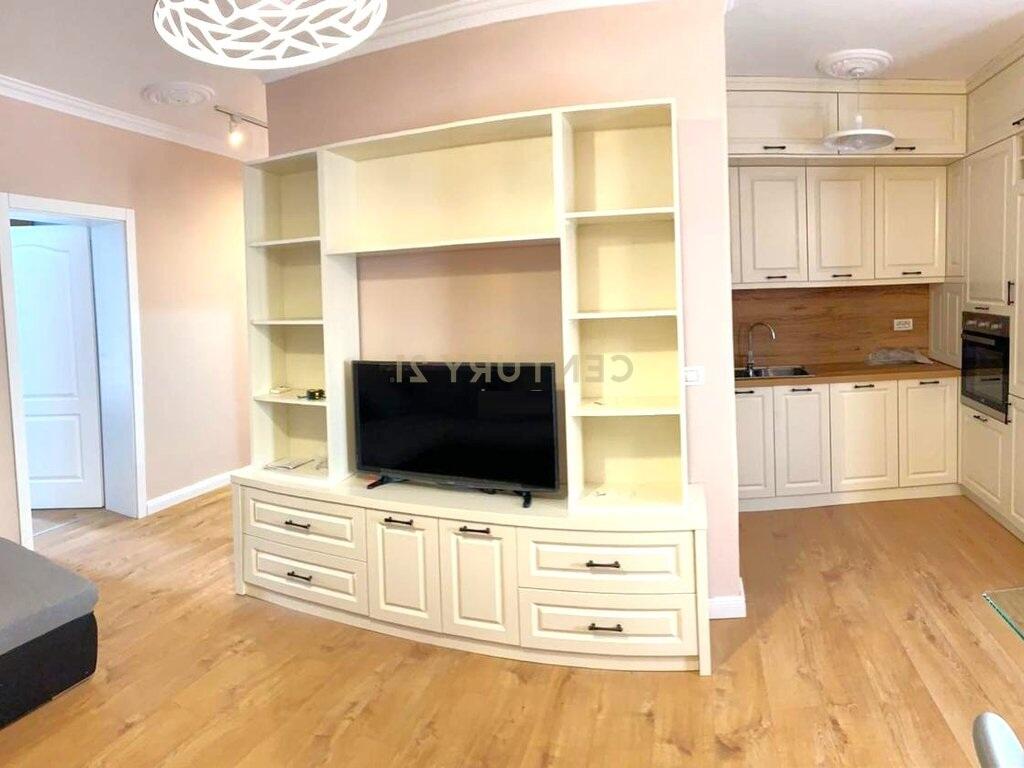 OFROHET ME QIRA APARTAMENT 2+1 NE BLLOK