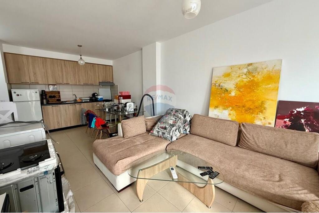 Shitet apartament 1+1 tek Kompleksi AnnA