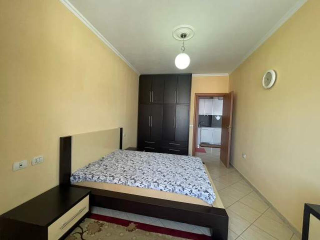 Apartament 1+1 me qira Myslym Shyri 600 euro