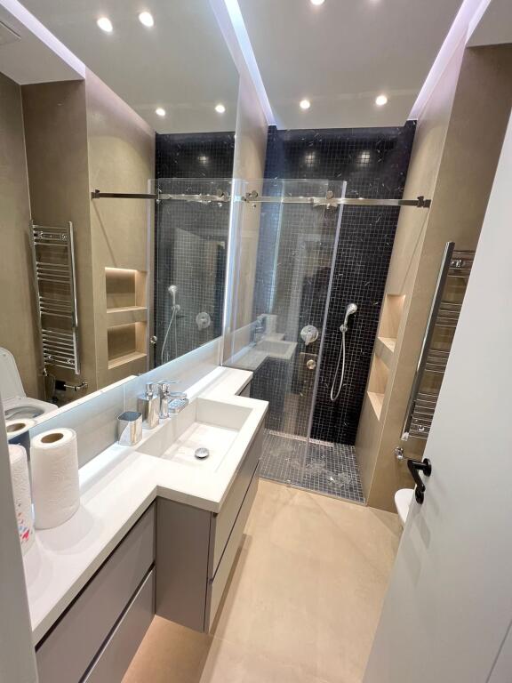 Apartament me qera 1+1+parkim Square 21