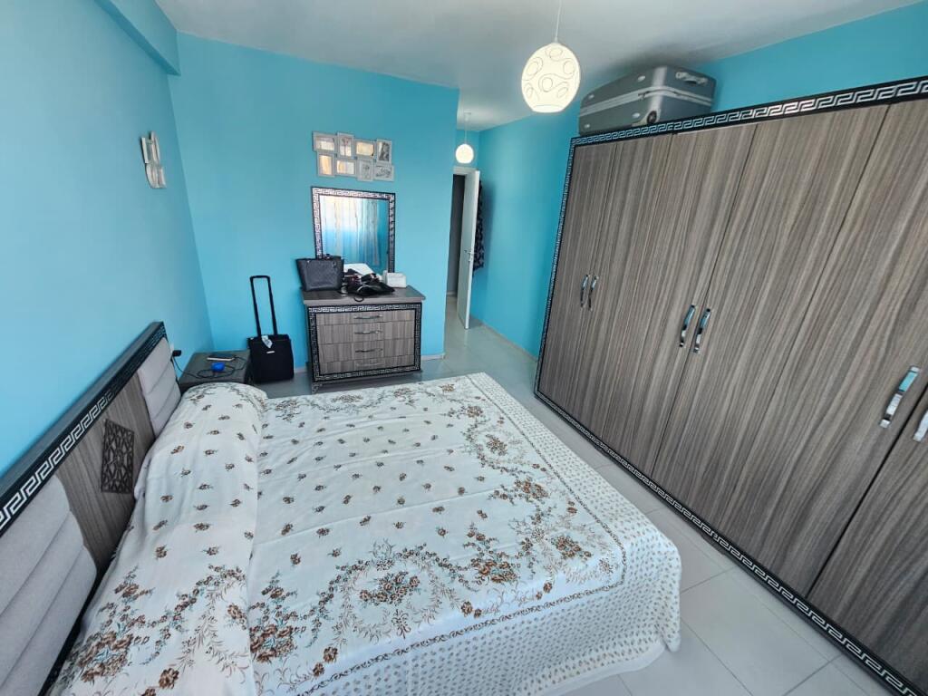JEPET ME QERA APARTAMENT 3+1+2  PRANE SPITALIT, DURRES