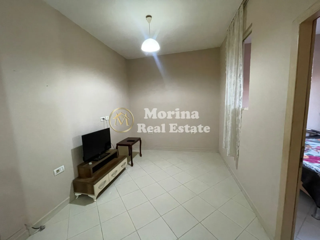 qera, Apartament  1+1, te Shkolla Bajram Curri, 350 euro/muaj