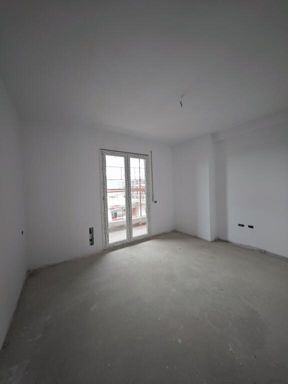 Apartament 1+1 per shitje ne Paskuqan