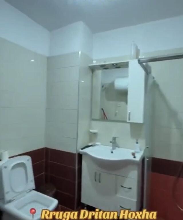 Jepet Me Qera Apartament 2+1+1 Ballkon