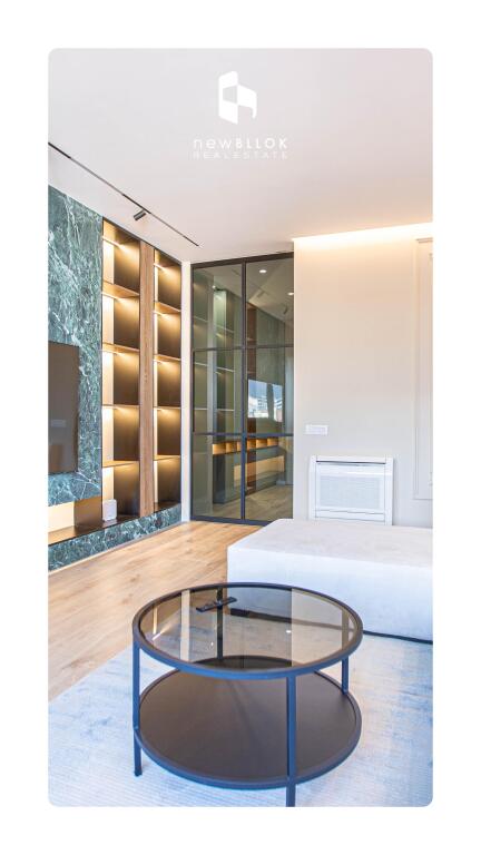 Central Glamour jepet me qira : 2+1+2wc &   *|| 1,500€/muaj ||*( 📍Qender - Rr. e Barrikadave | 150m Nga 15 Kateshi ) - Apt Me Investim Premium **50k Euro Kosto | Projektuar Dhe Arreduar Me Arkitekt | Parket, Elektroshtepiake, Mobilim Dhe Cdo Detaj I Cilesise Me Te Larte | Ndricim Ideal | Sistem Qendror Ngrohje Ftohje | Ballkon Me Pamje Nga Rr. E Barrikadave | Tualetet Me Hidrosanitare Inkaso | Te Gjitha Instalimet E Reja