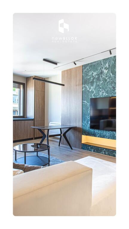 Central Glamour jepet me qira : 2+1+2wc &   *|| 1,500€/muaj ||*( 📍Qender - Rr. e Barrikadave | 150m Nga 15 Kateshi ) - Apt Me Investim Premium **50k Euro Kosto | Projektuar Dhe Arreduar Me Arkitekt | Parket, Elektroshtepiake, Mobilim Dhe Cdo Detaj I Cilesise Me Te Larte | Ndricim Ideal | Sistem Qendror Ngrohje Ftohje | Ballkon Me Pamje Nga Rr. E Barrikadave | Tualetet Me Hidrosanitare Inkaso | Te Gjitha Instalimet E Reja