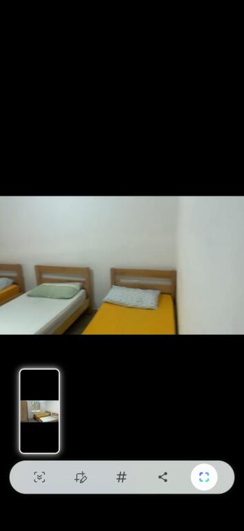 Jepet me qera 2+1 kat 1 vile ne astir mobiluar 45000 lek
