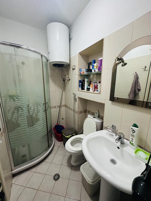 Jepet Me Qera Apartament 2+1+1 Ballkon