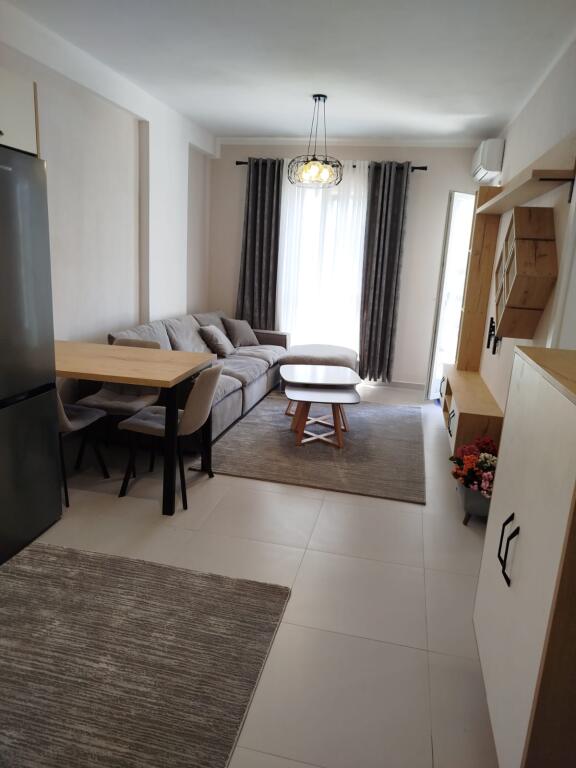Apartament 1+1 (post parkim) Univers City!