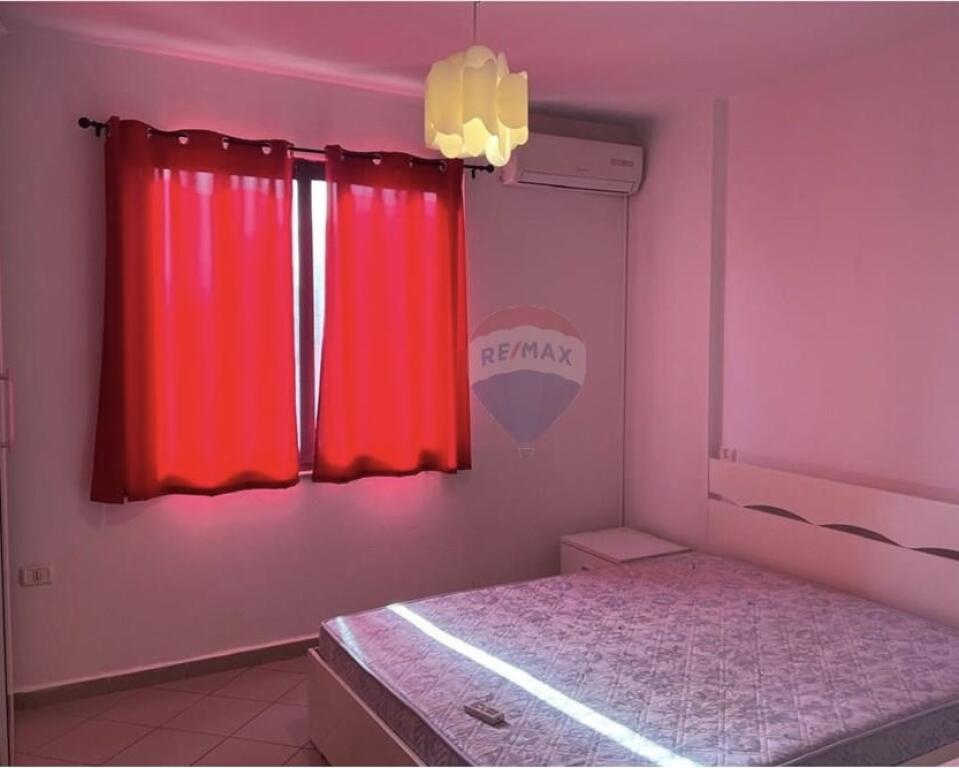 Jepet Apartament me Qira 2+1+2 te Brryli