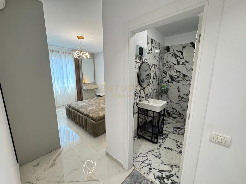 JEPET ME QIRA APARTAMENT 2+1+2 NE UNAZEN E RE!