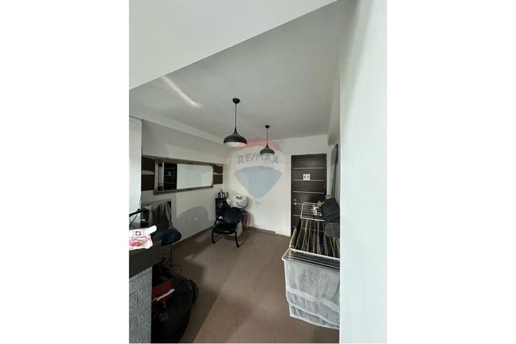 Shitet ambient dyqani ne Myslym Shyri