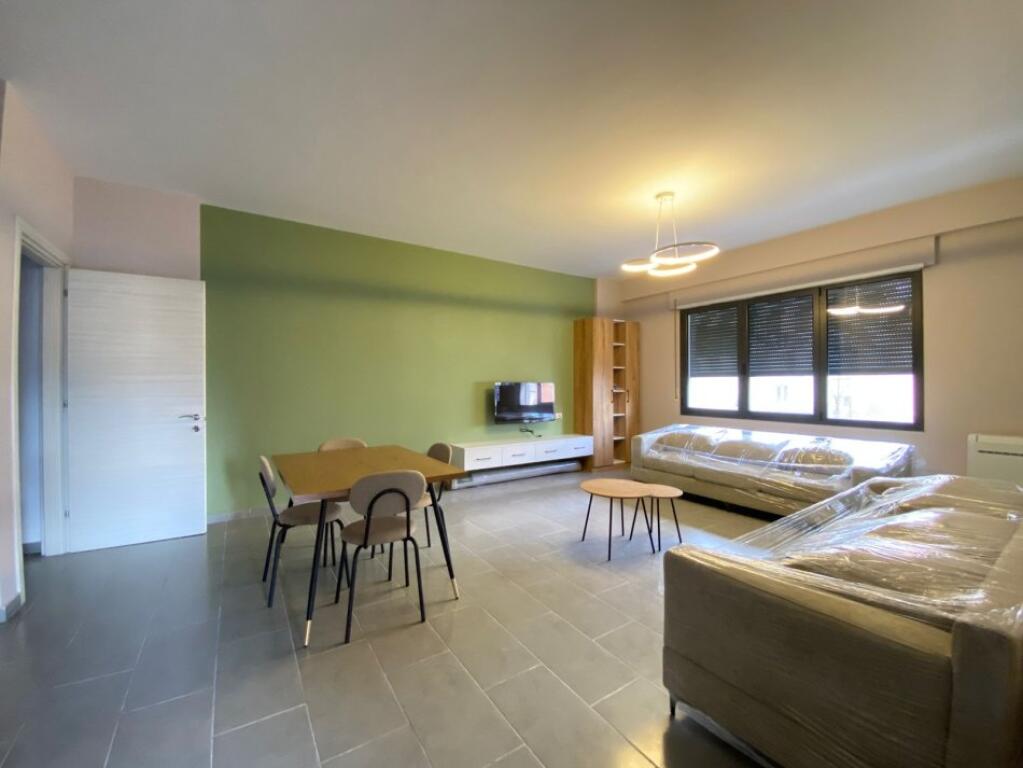 Apartament 2+1 me qera ne Selit prane Marlin Barletit