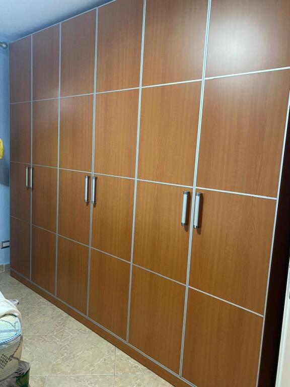 JEPET ME QERA APARTAMENT 1+1 TE PALLATI I SPORTIT NE DURRES