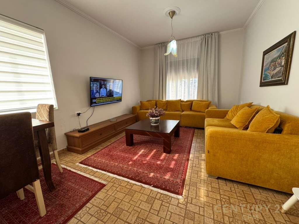 Apartament 2+1 per shitje te rruga Mine Peza