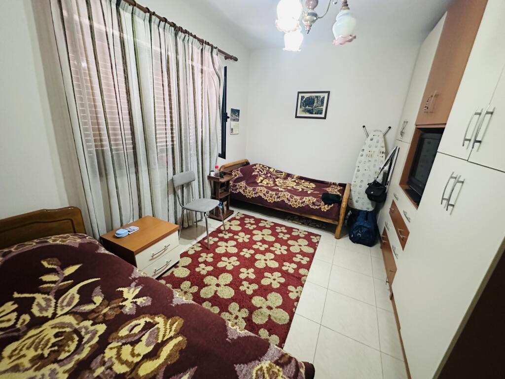 Jepet Me Qera Apartament 2+1+1 Ballkon