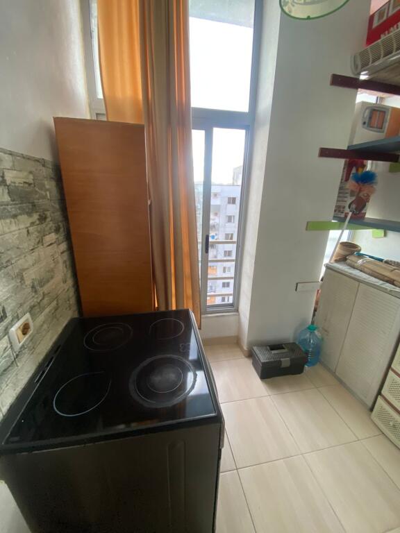 Jepet me qera 2+1 + parking mobiluar ashensor 450 eu