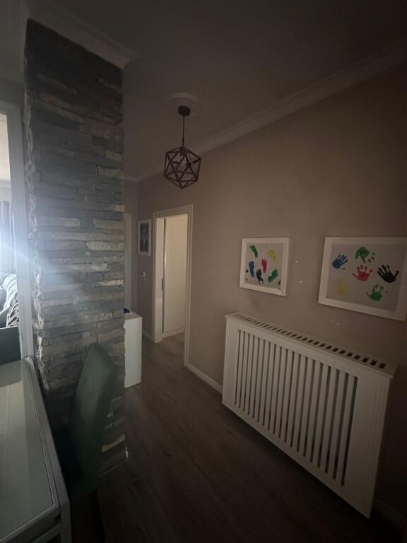 Apartament 2+1, Misto Mame!