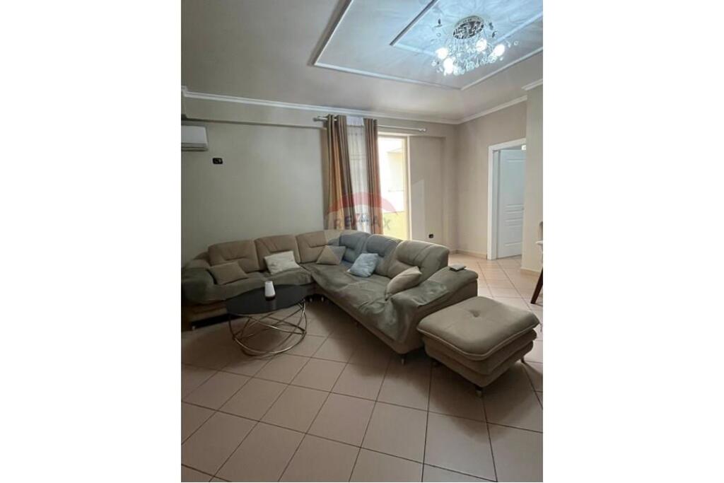Jepet me qira apartament (2+1) Bill KLinton !