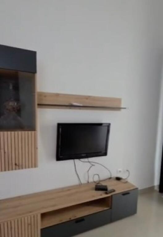 Apartament 2+1 mobilim I ri ne Astir me 500€