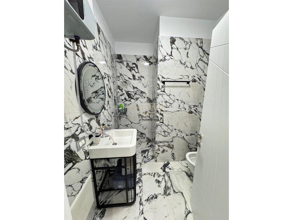 JEPET ME QIRA APARTAMENT 2+1+2 NE UNAZEN E RE!