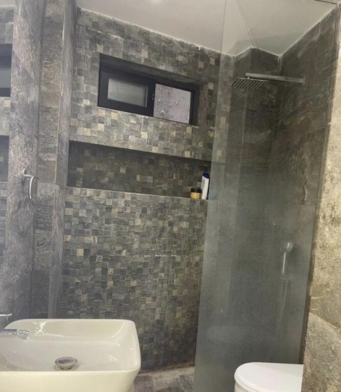 Appartamento 2+1 in affitto vicino a Kodra e Diellit.
