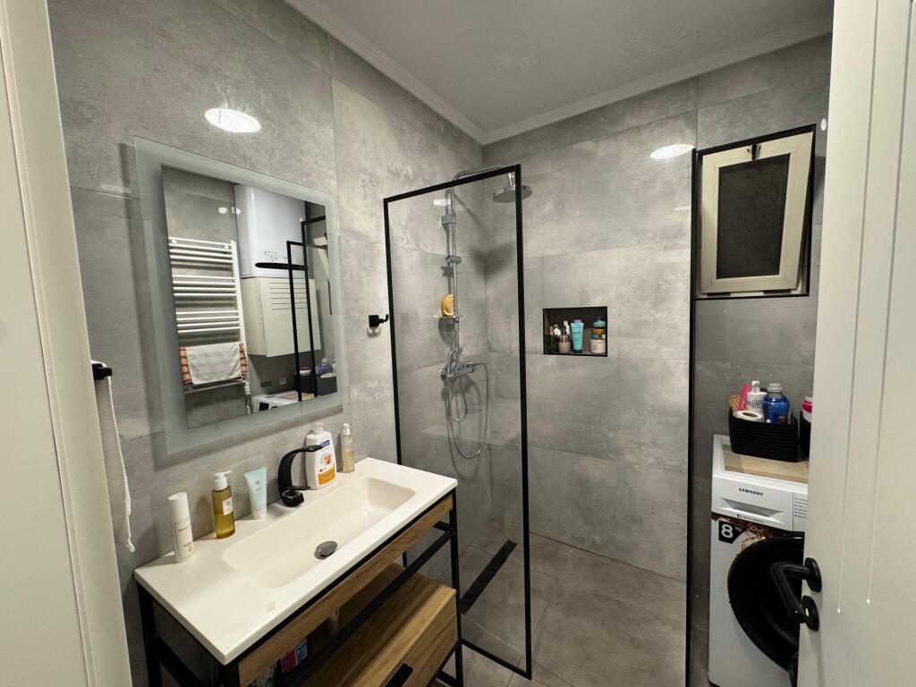 2+1 Apartment for Sale in Kodra e Diellit