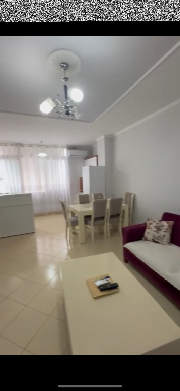 1+1 me Qera 📍Prane square 21 📌550€