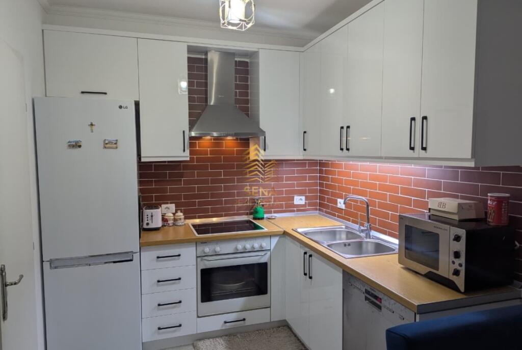 Qira, Apartament 1+1+blk, Kompleksi Tom Doshit, Shkoze, 400 Euro/Muaj