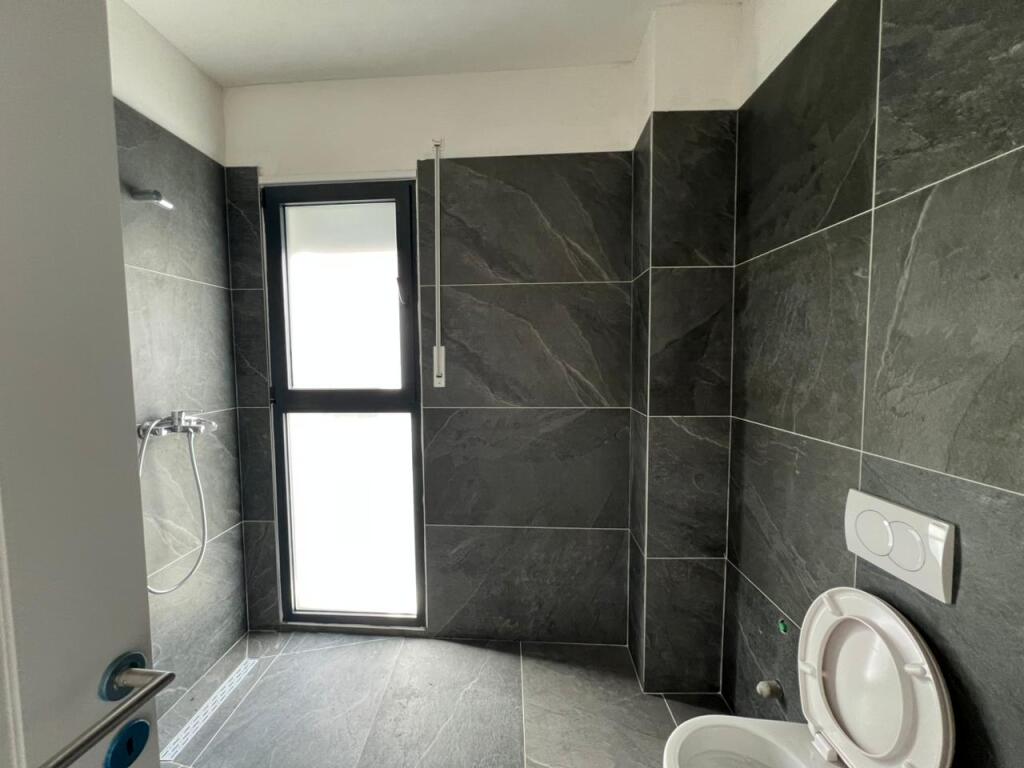 Apartament 3+1+2 në kompleksin El Bavo, pranë Bulevardit të Ri në Tiranë