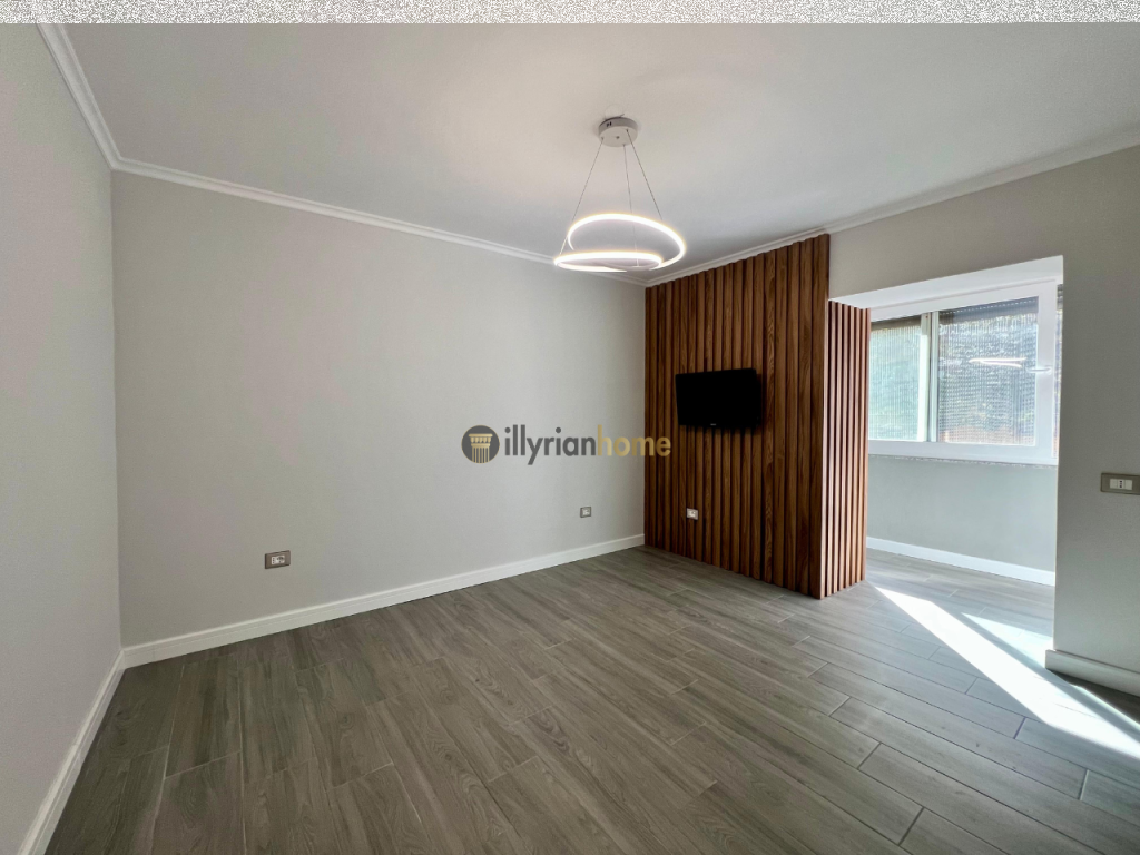 Jepet me qira apartament 1+1, “Shkolla e Kuqe”, Tiranë