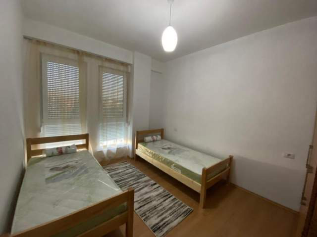 Apartament me qera 3+1 te 5-Maji