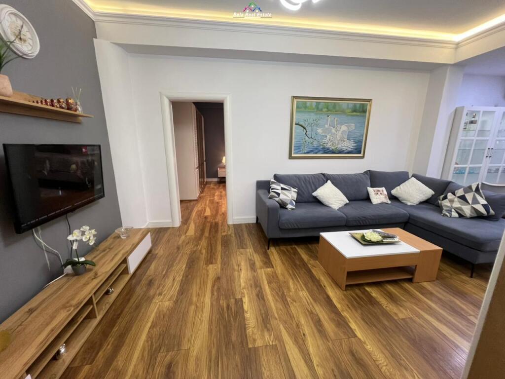 Apartament me Qera 1+1 ne Bllok (ID B210480) Tirane