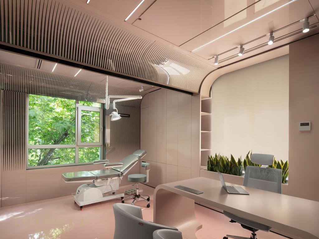 Njësi Biznesi Unike për Shitje në Qendër të Bllokut!