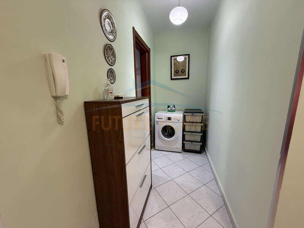 Shitet , Apartament 1+1 , Misto Mame, Tiranë