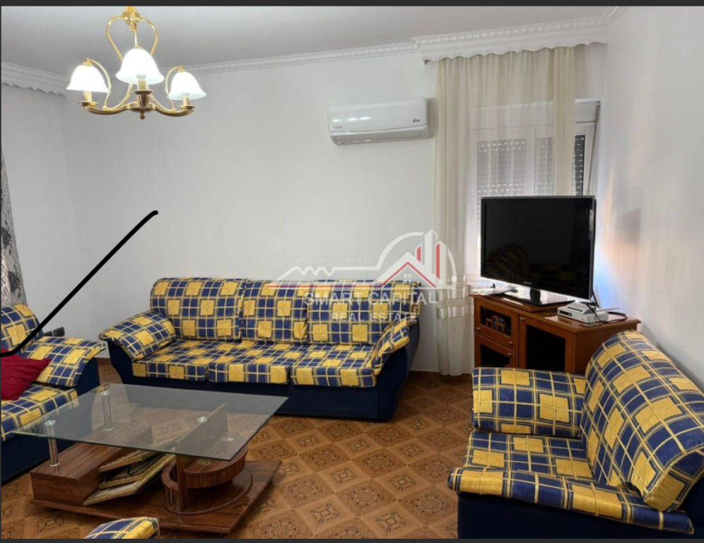 JEPET ME QIRA AFATGJATE APARTAMENT 2+1 NE AFERSI TE ALSES, VLORE!!