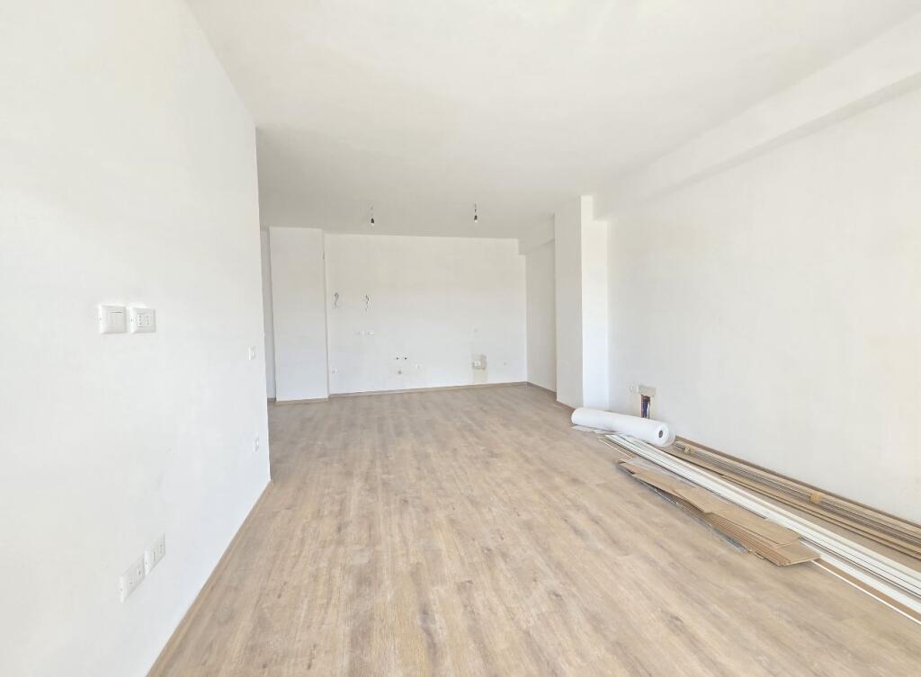 Apartament 2+1,shitje Kompleksi Aura Laprake!